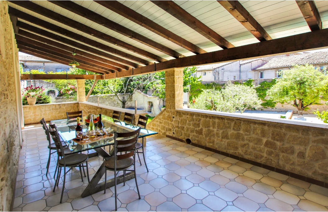 Maison-Bourg-Saint-Andeol-REF7539635