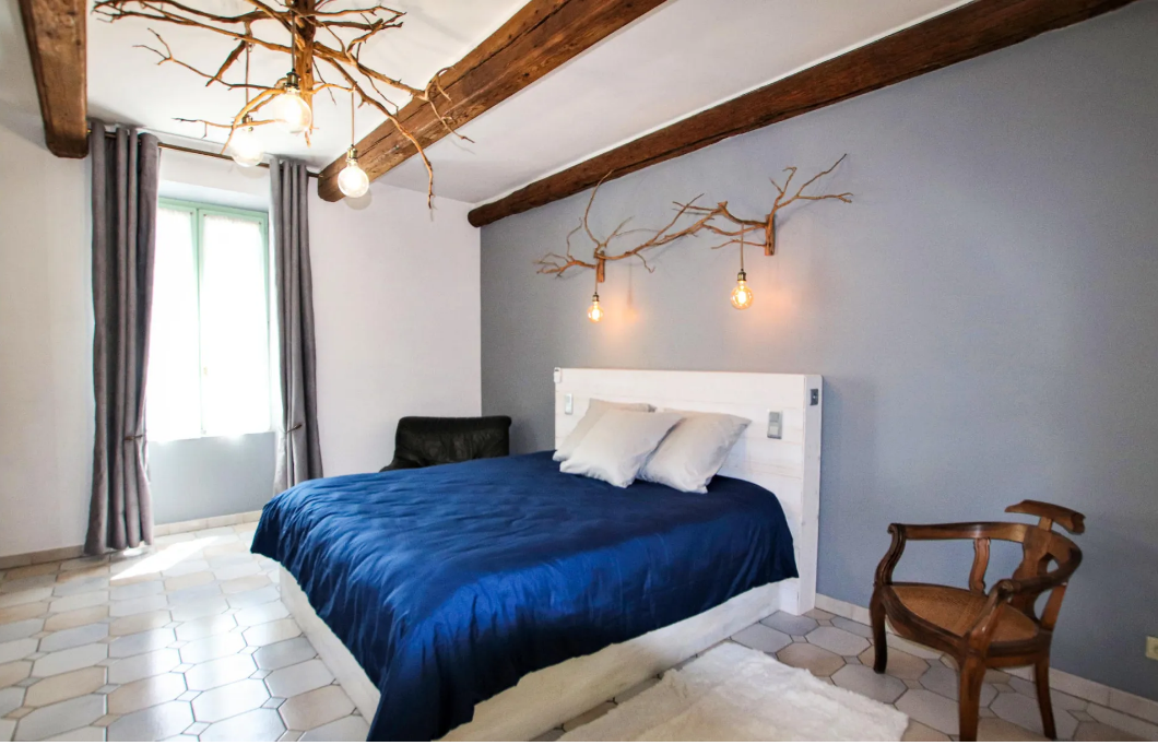 Maison-Bourg-Saint-Andeol-REF7539635