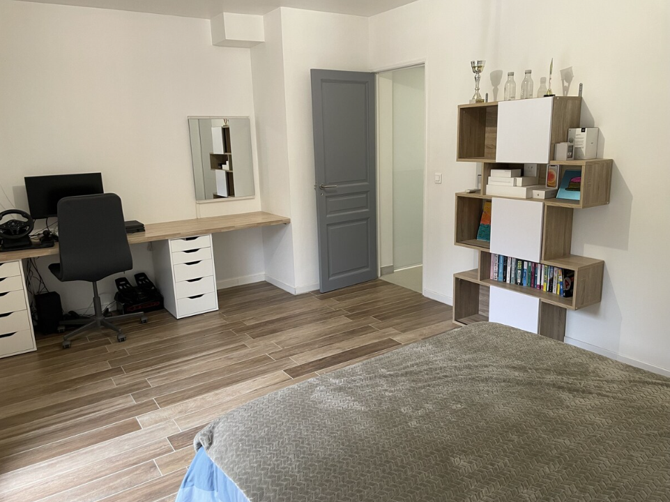 Maison-Cuers-REF7539514